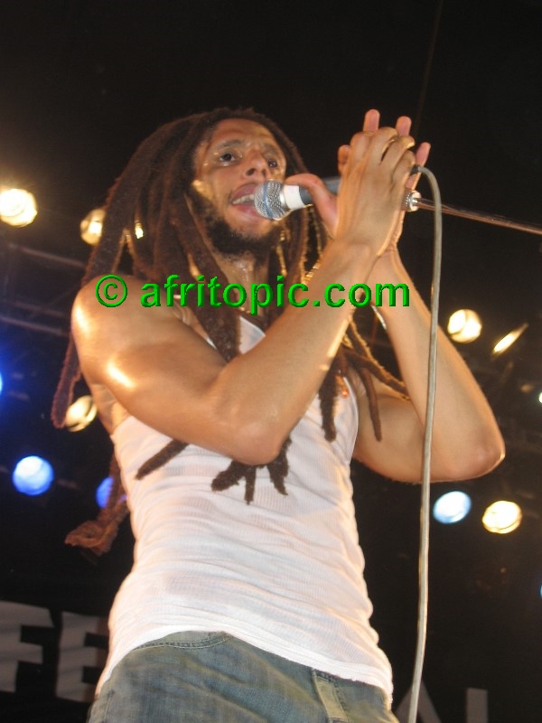 ../Images/AfricaFestival-27-28May05 217.jpg